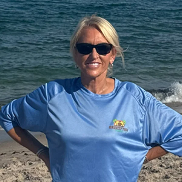 First Mate Emma — Breezy Tiki Charters crew