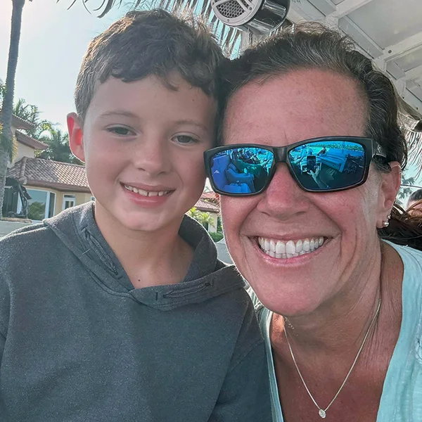 First Mate Shannon — Breezy Tiki Charters crew